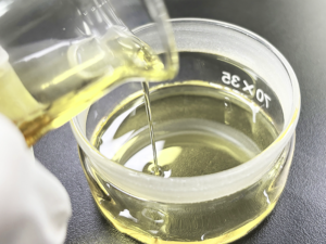 VITAMIN E LIGHT OIL